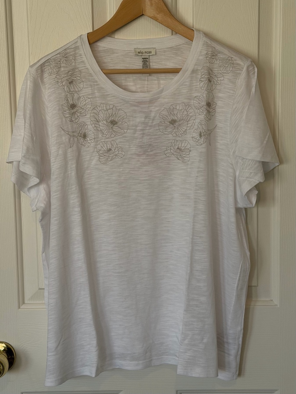 Ella Moss White Short Sleeve Tee with Subtle Floral Embroidery